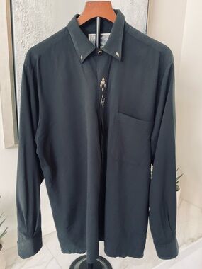 Vintage Contempo Uomo  Dress Shirt With Studded Accent Neckline .